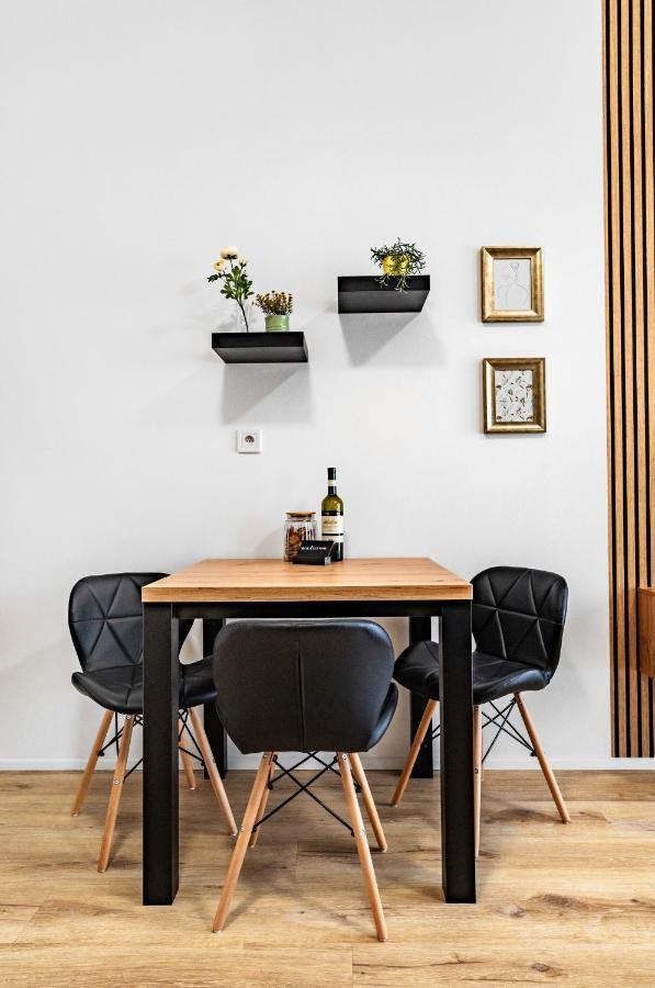 Wolkerovka Apartment 2 Olomouc Luaran gambar