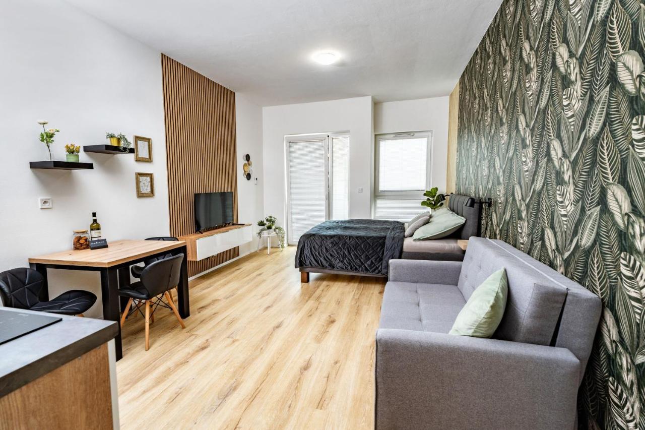 Wolkerovka Apartment 2 Olomouc Luaran gambar